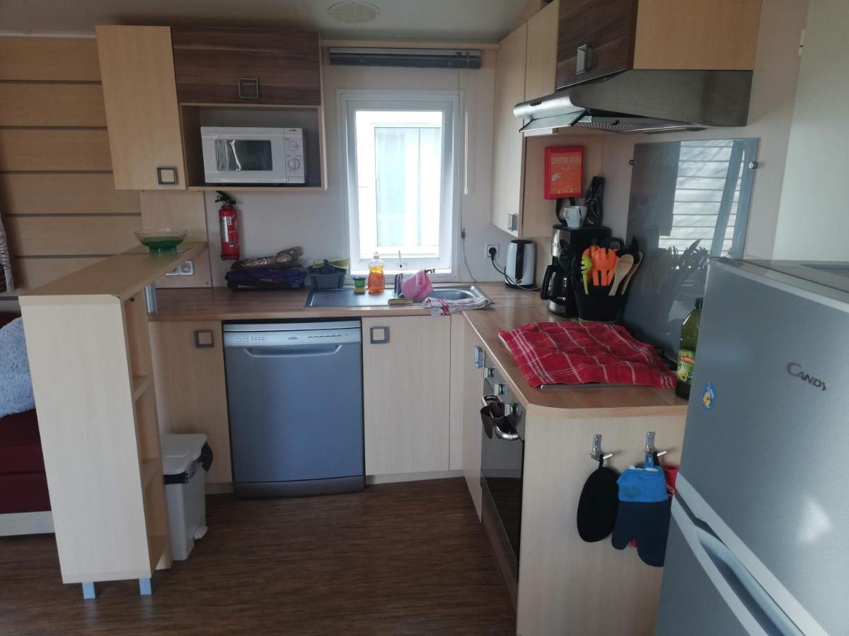 Grand Mobil Home 3Chbr 2Sdb Camping La Carabasse Vias Kültér fotó