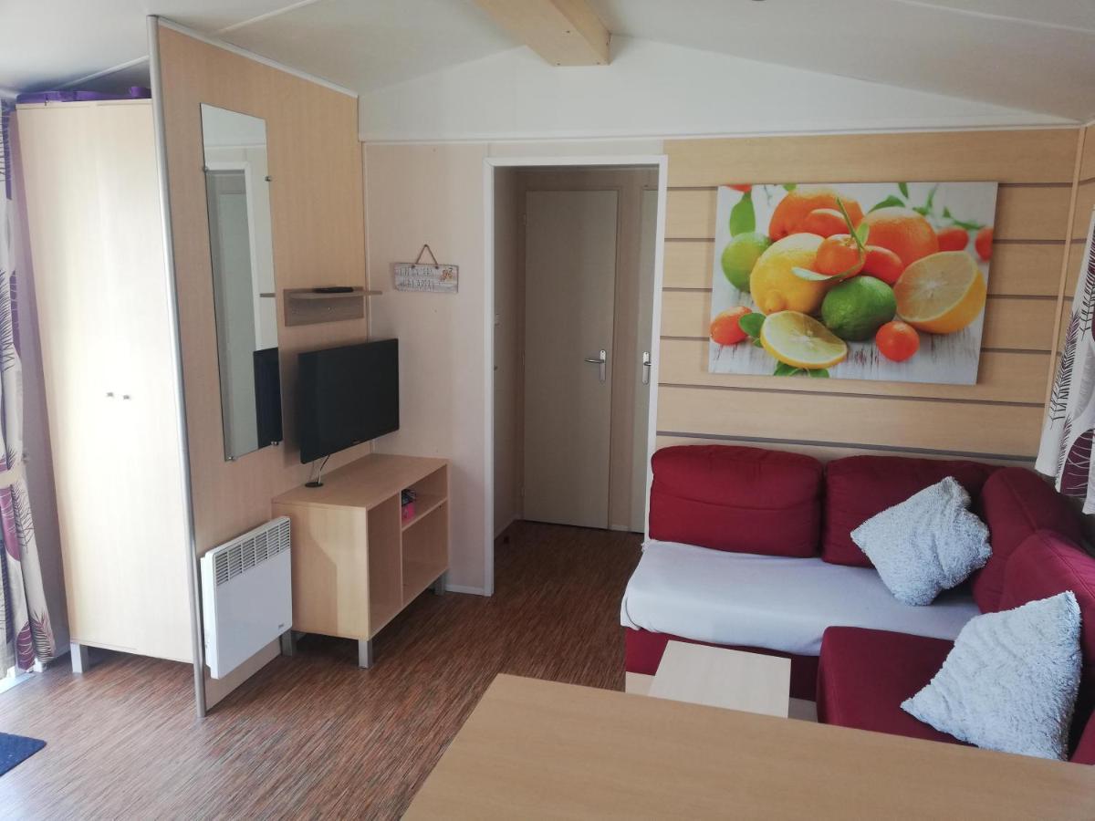 Grand Mobil Home 3Chbr 2Sdb Camping La Carabasse Vias Kültér fotó